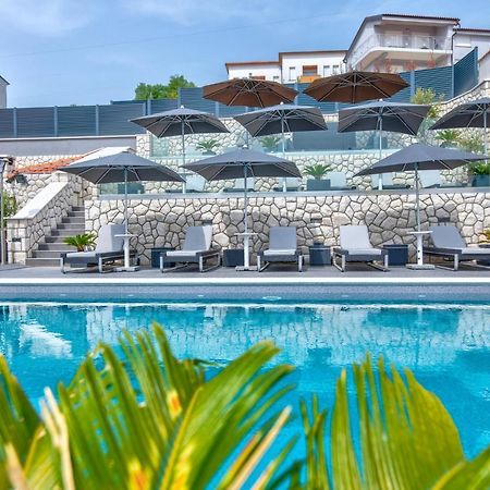 Villa Vivien Crikvenica Buitenkant foto