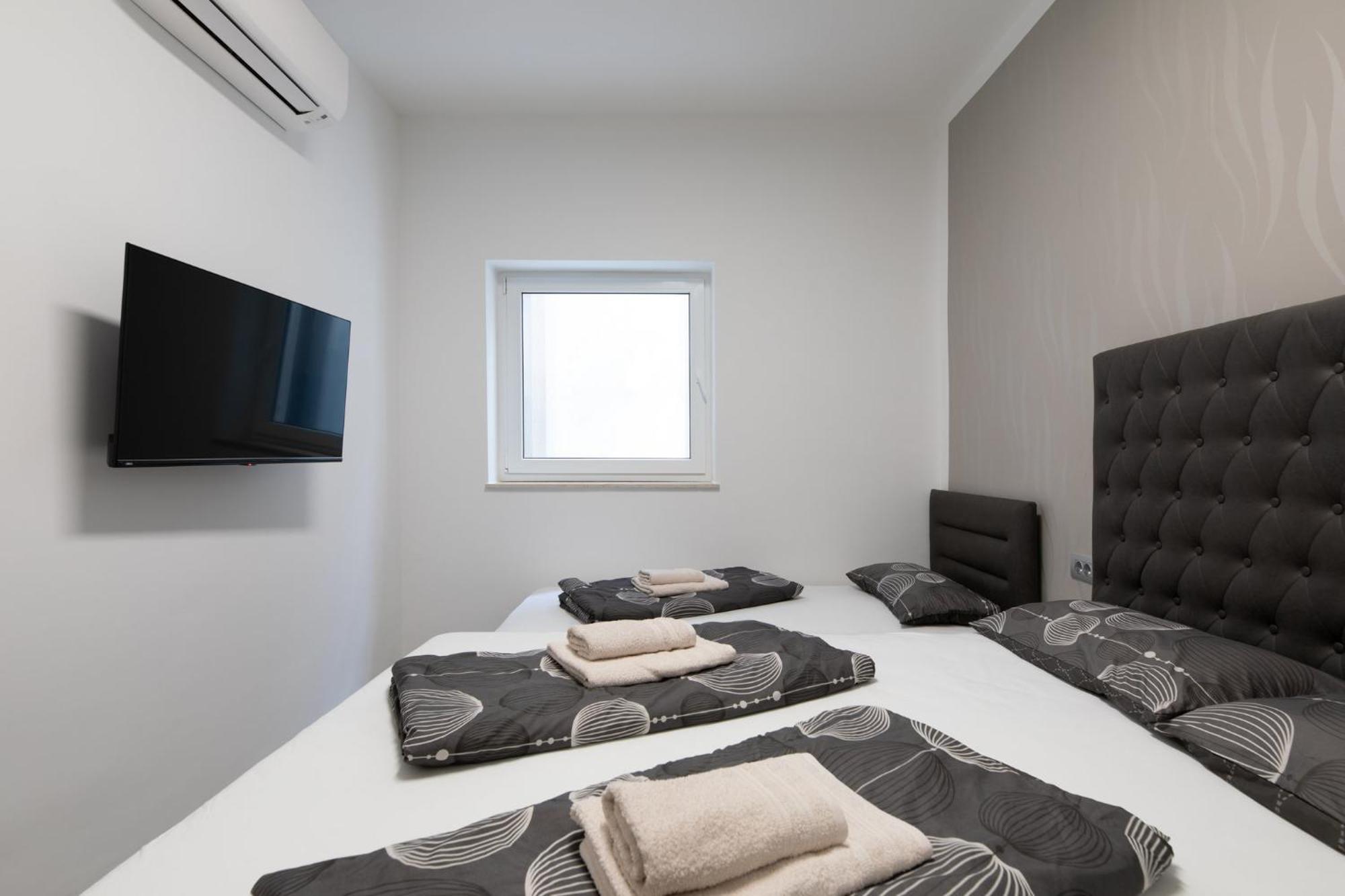 Villa Vivien Crikvenica Kamer foto