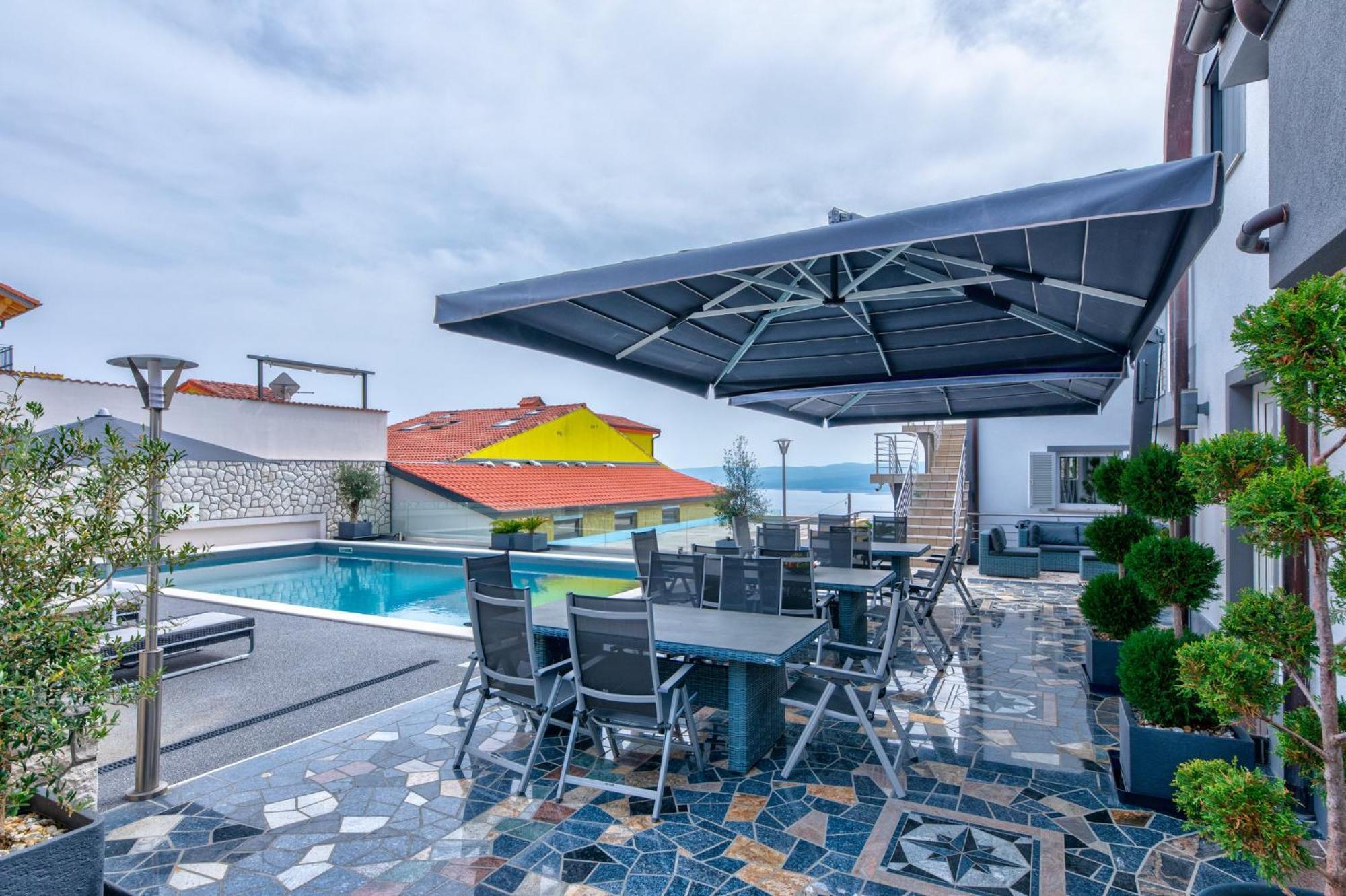 Villa Vivien Crikvenica Buitenkant foto