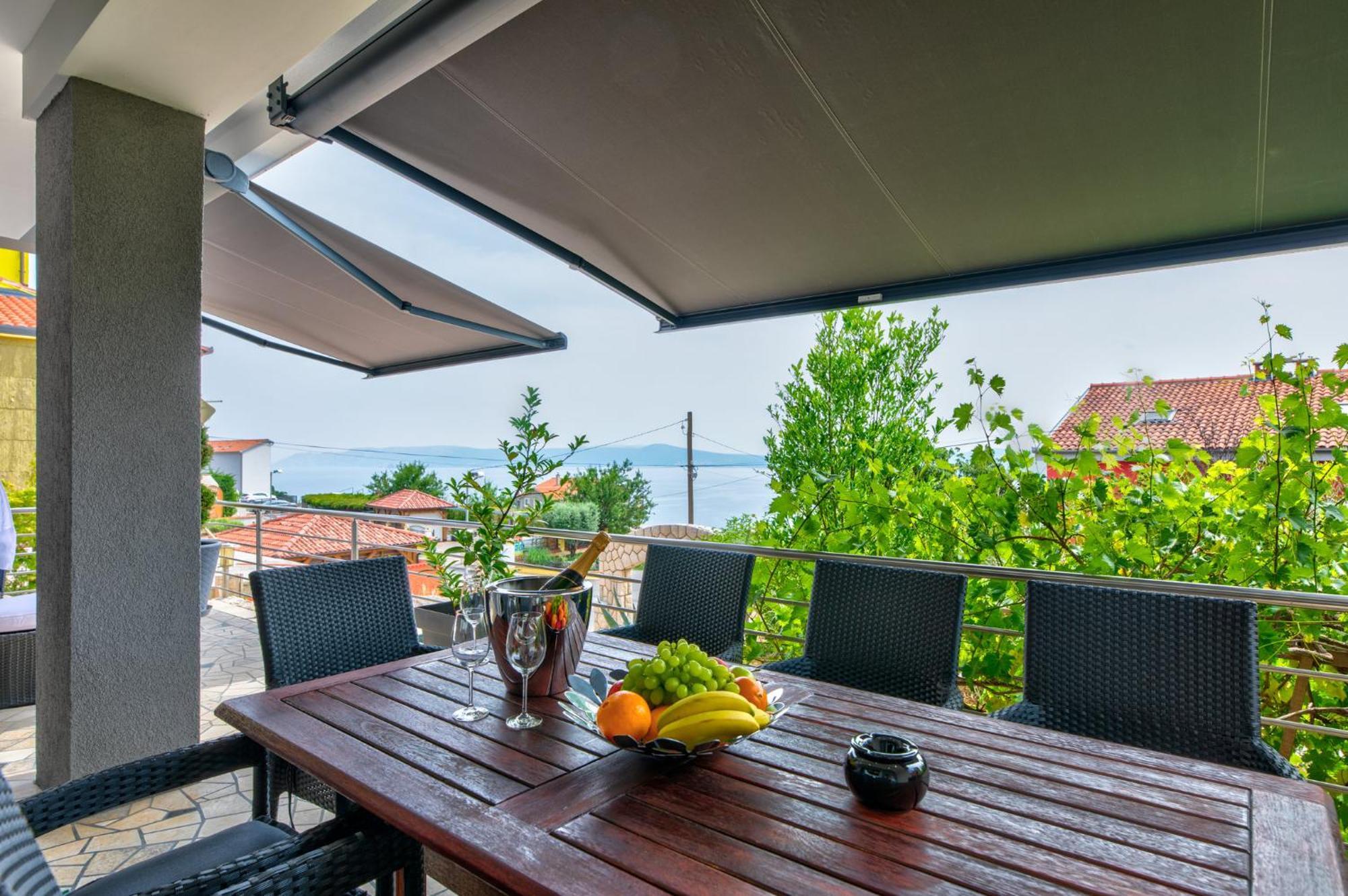 Villa Vivien Crikvenica Buitenkant foto