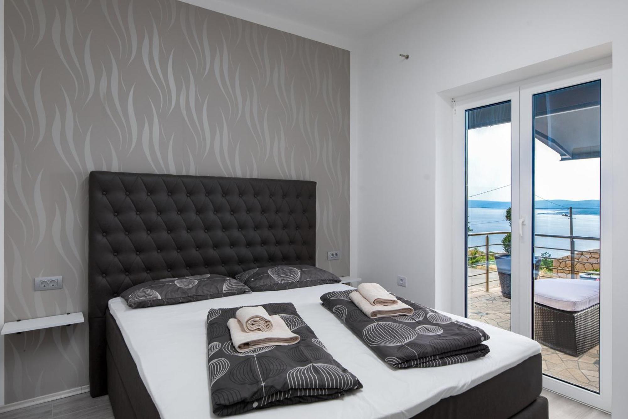 Villa Vivien Crikvenica Buitenkant foto