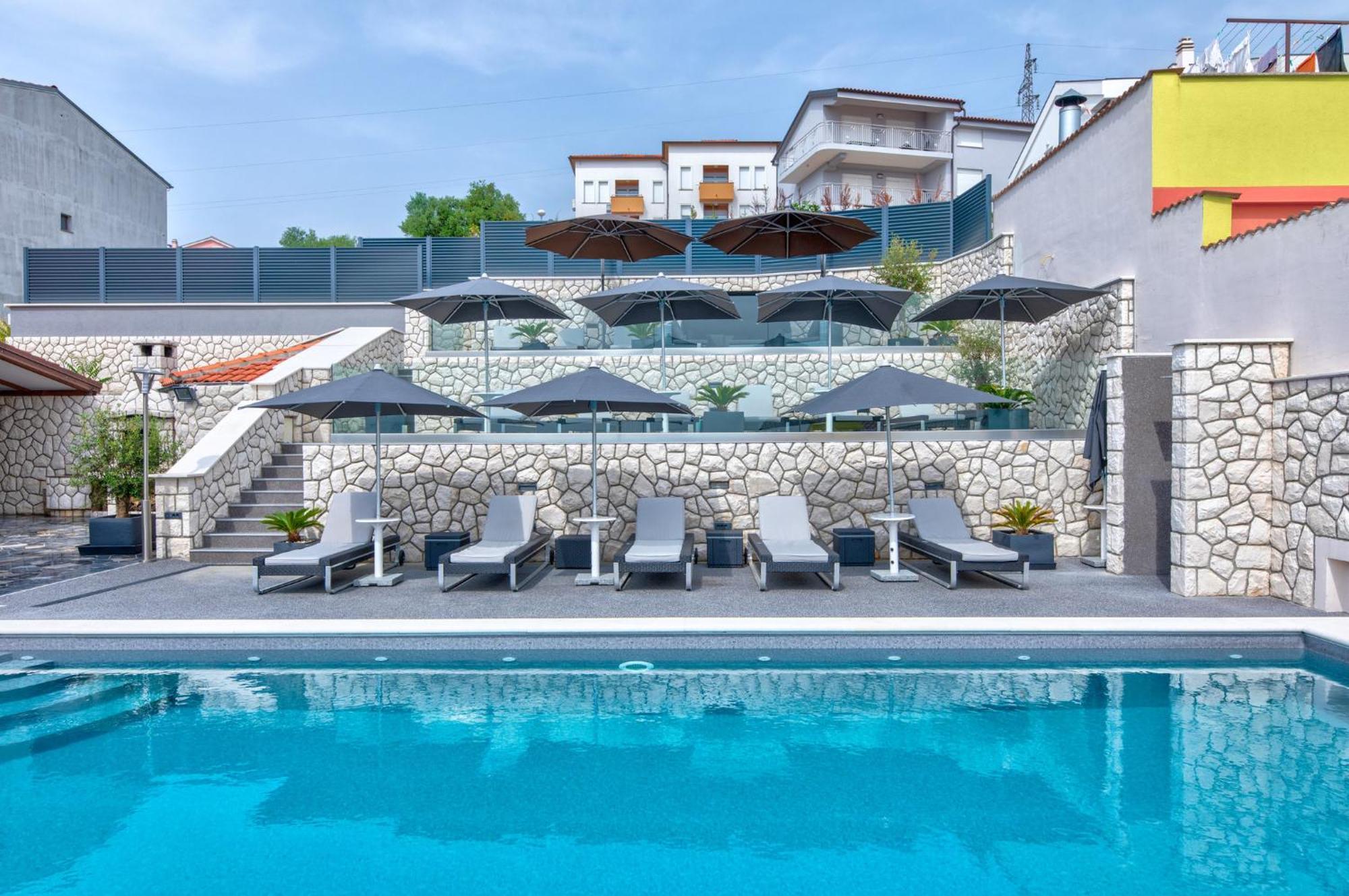 Villa Vivien Crikvenica Buitenkant foto